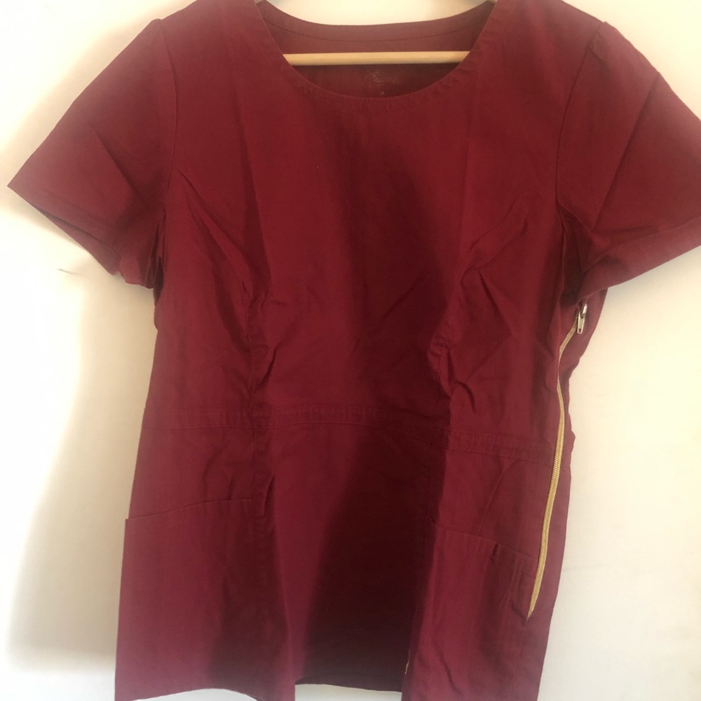 Jaanuu scrubs set